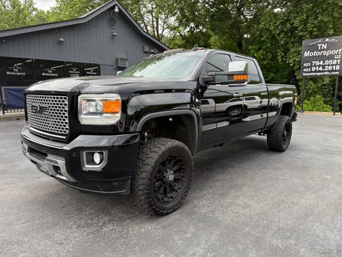 Used 2016 GMC Sierra 2500 Denali w/ Duramax Plus Package AWD/4WD image 63