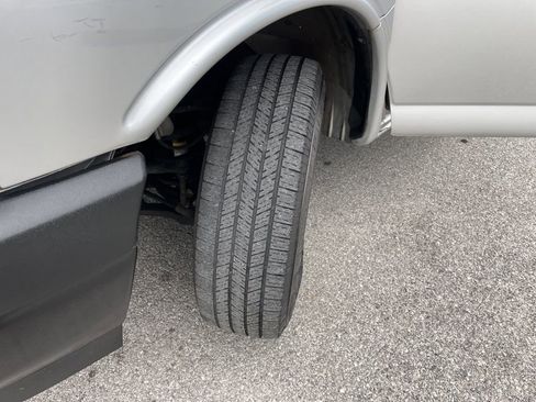 Used 2020 Chevrolet Express 2500 LS w/ Driver Convenience Package image 51