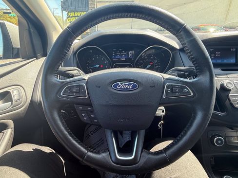 Used 2015 Ford Focus SE w/ SE Sport Package FWD image 25