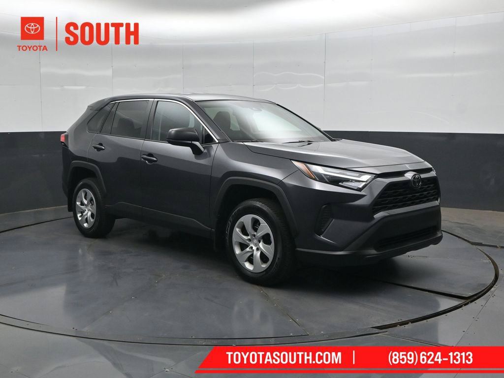Used 2024 Toyota RAV4 LE FWD image 4