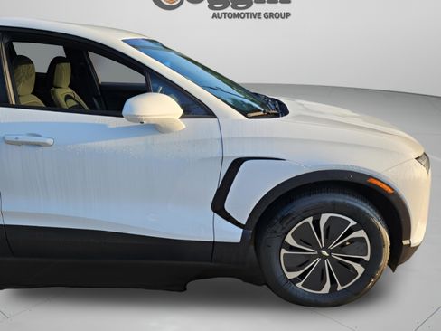 New 2025 Chevrolet Blazer EV LT AWD/4WD image 29