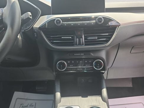 Used 2022 Ford Escape SEL AWD/4WD image 11