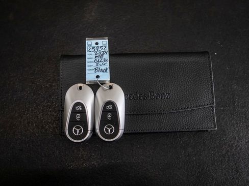 Used 2024 Mercedes-Benz GLC 300 4MATIC image 47