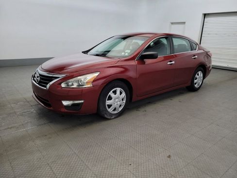 Used 2015 Nissan Altima 2.5 S w/ Power Driver Seat Package FWD image 2