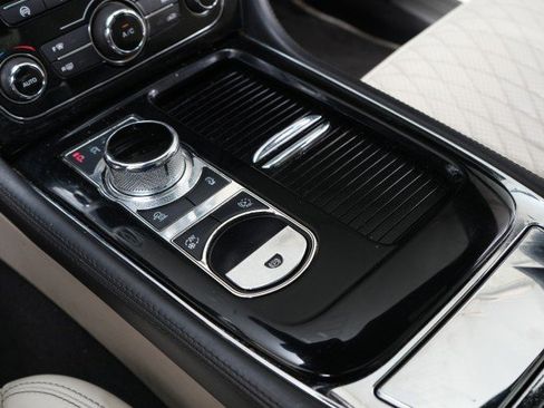 Used 2016 Jaguar XJ L Portfolio image 45