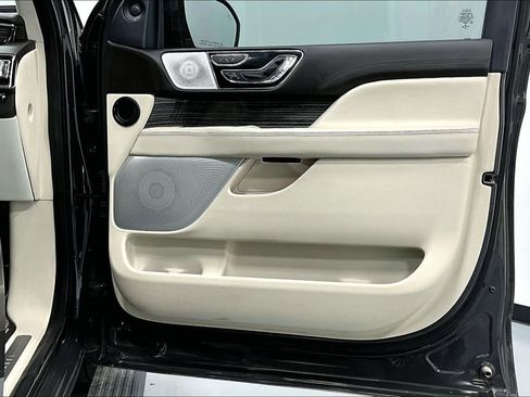 Used 2023 Lincoln Navigator Black Label image 23