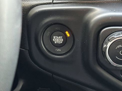 Used 2023 Jeep Gladiator Overland image 25