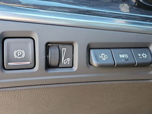 Certified 2024 Cadillac XT5 Premium Luxury w/ Technology Package image 23