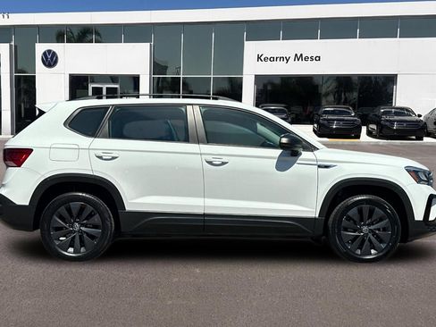 Used 2023 Volkswagen Taos S w/ Driver Assistance Package FWD image 3