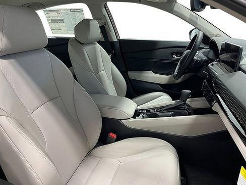 New 2025 Honda Accord EX-L image 32