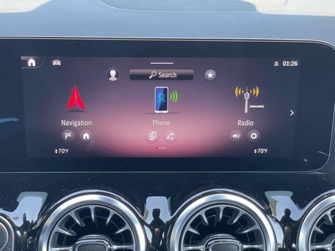 Certified 2025 Mercedes-Benz GLA 35 AMG 4MATIC image 33