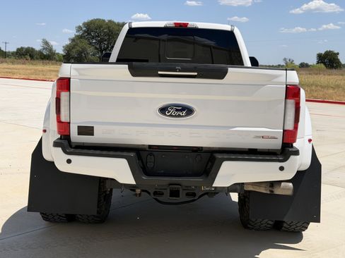 Used 2019 Ford F350 Lariat w/ Lariat Ultimate Package AWD/4WD image 8