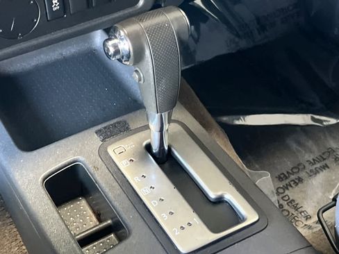Used 2012 Nissan Frontier S RWD image 21