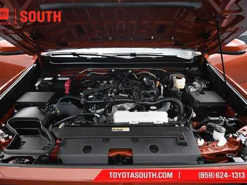 Used 2025 Toyota Tacoma TRD Sport w/ TRD Sport Upgrade Package AWD/4WD image 33