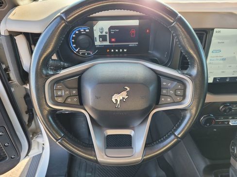 Used 2023 Ford Bronco Wildtrak AWD/4WD image 22