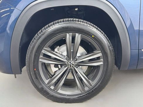 Used 2022 Volkswagen Atlas SEL R-Line AWD/4WD image 37