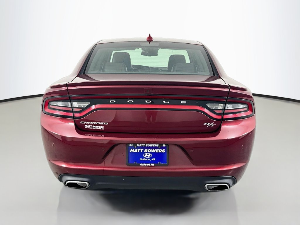 Used 2018 Dodge Charger R/T w/ Premium Group RWD image 6