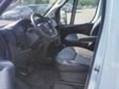 Used 2024 RAM ProMaster 2500 w/ Convenience Group FWD image 4