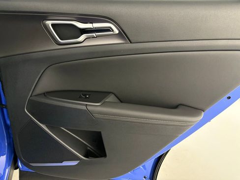 New 2026 Kia Sportage EX image 41