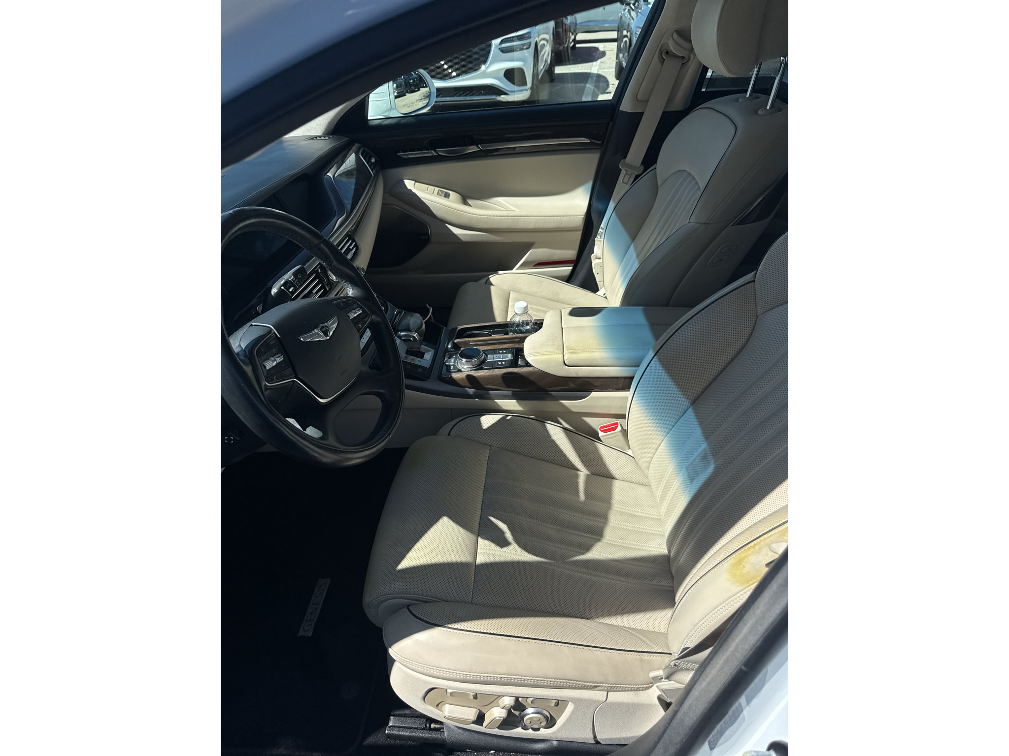 Used 2019 Genesis G90 5.0 Ultimate RWD image 10