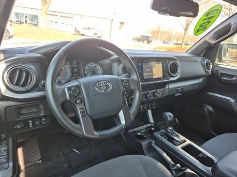 Used 2019 Toyota Tacoma TRD Off-Road image 35