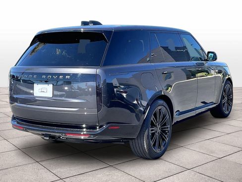 New 2026 Land Rover Range Rover Long Wheelbase SE AWD/4WD image 4