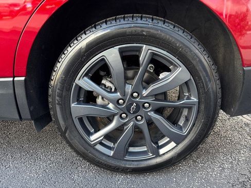 Used 2022 Chevrolet Equinox RS w/ RS Leather Package image 11