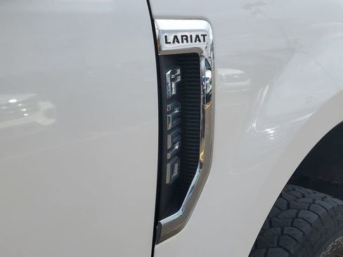 Certified 2017 Ford F250 Lariat w/ Chrome Package image 6