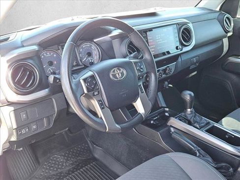 Used 2021 Toyota Tacoma SR5 RWD image 12