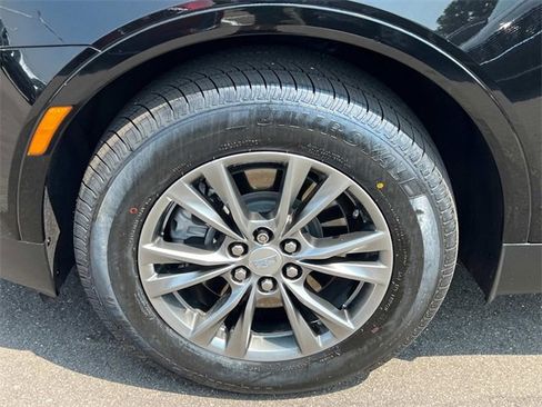 Certified 2022 Cadillac XT5 Premium Luxury image 9