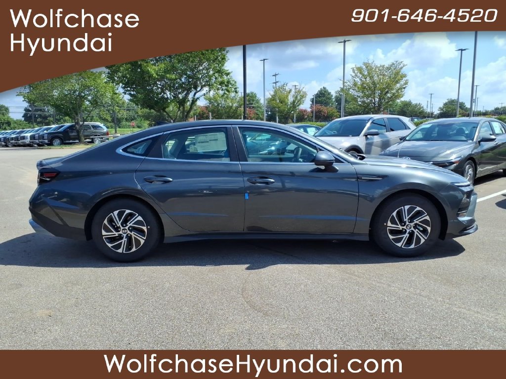 New 2026 Hyundai Sonata Blue FWD image 6