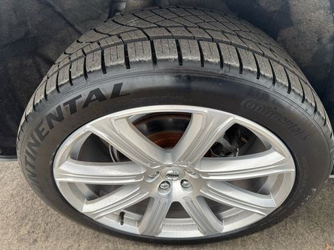 Used 2017 Volvo XC90 T6 Inscription w/ Vision Package image 28