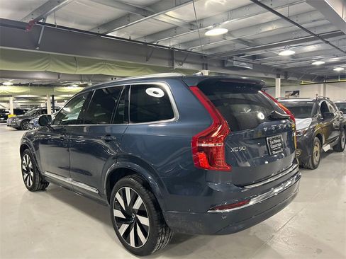 Certified 2024 Volvo XC90 T8 Plus w/ Protection Package Premier image 4