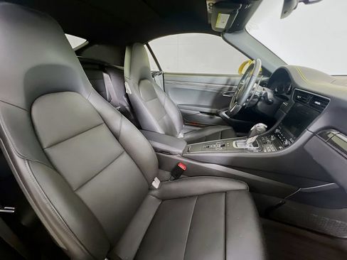 Certified 2017 Porsche 911 Turbo image 29