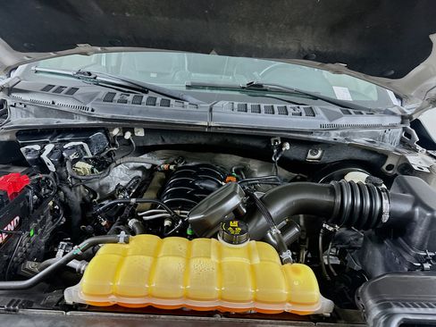 Used 2018 Ford F150 XLT w/ Equipment Group 302A Luxury image 32