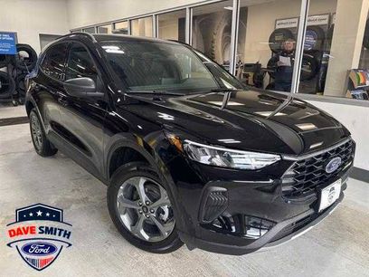 New 2025 Ford Escape ST-Line w/ Cold Weather Package