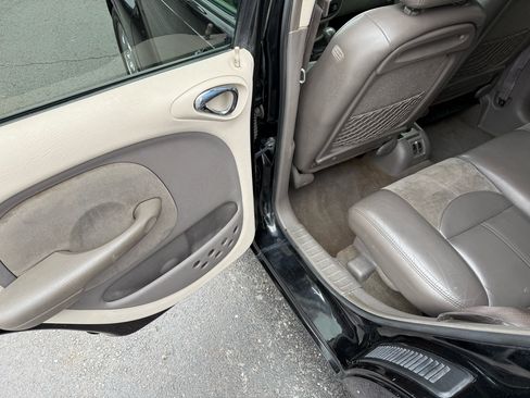 Used 2001 Chrysler PT Cruiser image 14