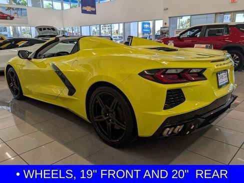 Used 2024 Chevrolet Corvette Stingray Premium Conv w/ 3LT RWD image 3