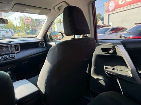 Used 2016 Toyota RAV4 LE AWD/4WD image 11