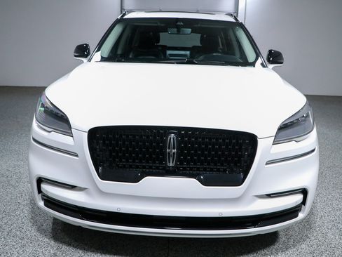 Used 2024 Lincoln Aviator Reserve w/ Jet Package RWD image 4