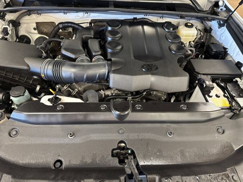 Used 2022 Toyota 4Runner SR5 Premium image 14