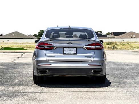 Used 2020 Ford Fusion Titanium AWD/4WD image 11
