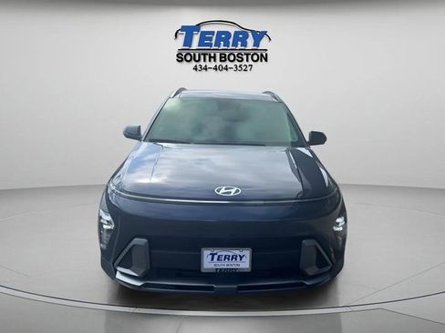 Used 2024 Hyundai Kona Limited image 2