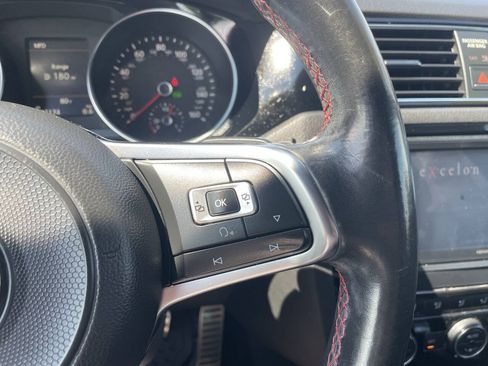 Used 2017 Volkswagen Jetta GLI FWD image 22