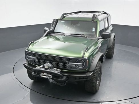 Used 2023 Ford Bronco Everglades image 11