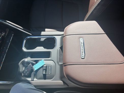 New 2026 GMC Sierra 2500 Denali w/ Denali Reserve Package image 22