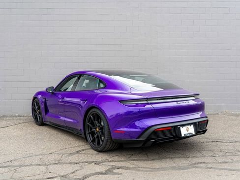 New 2025 Porsche Taycan GTS image 3