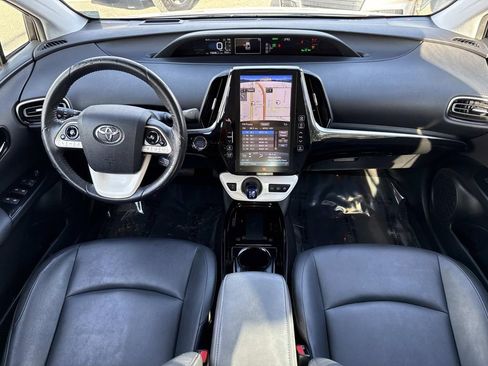 Used 2017 Toyota Prius Prime Advanced image 20