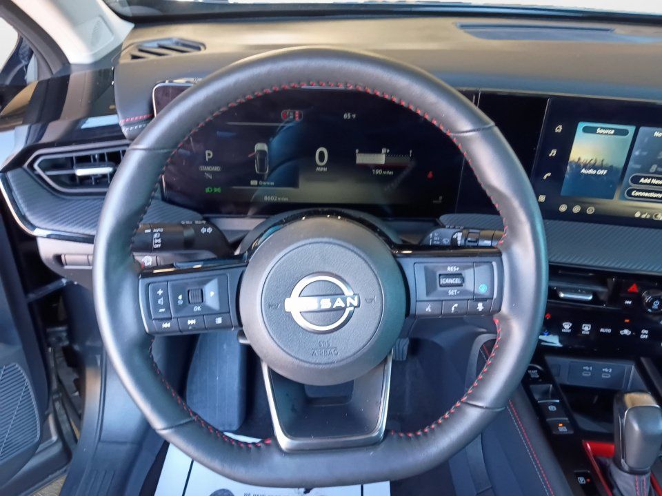 Used 2026 Nissan Kicks SR w/ SR Premium Package FWD image 10