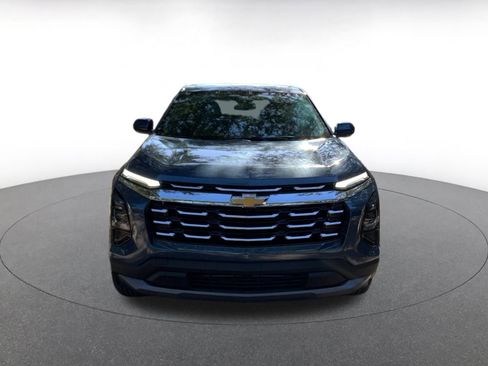 Used 2025 Chevrolet Equinox LT image 2